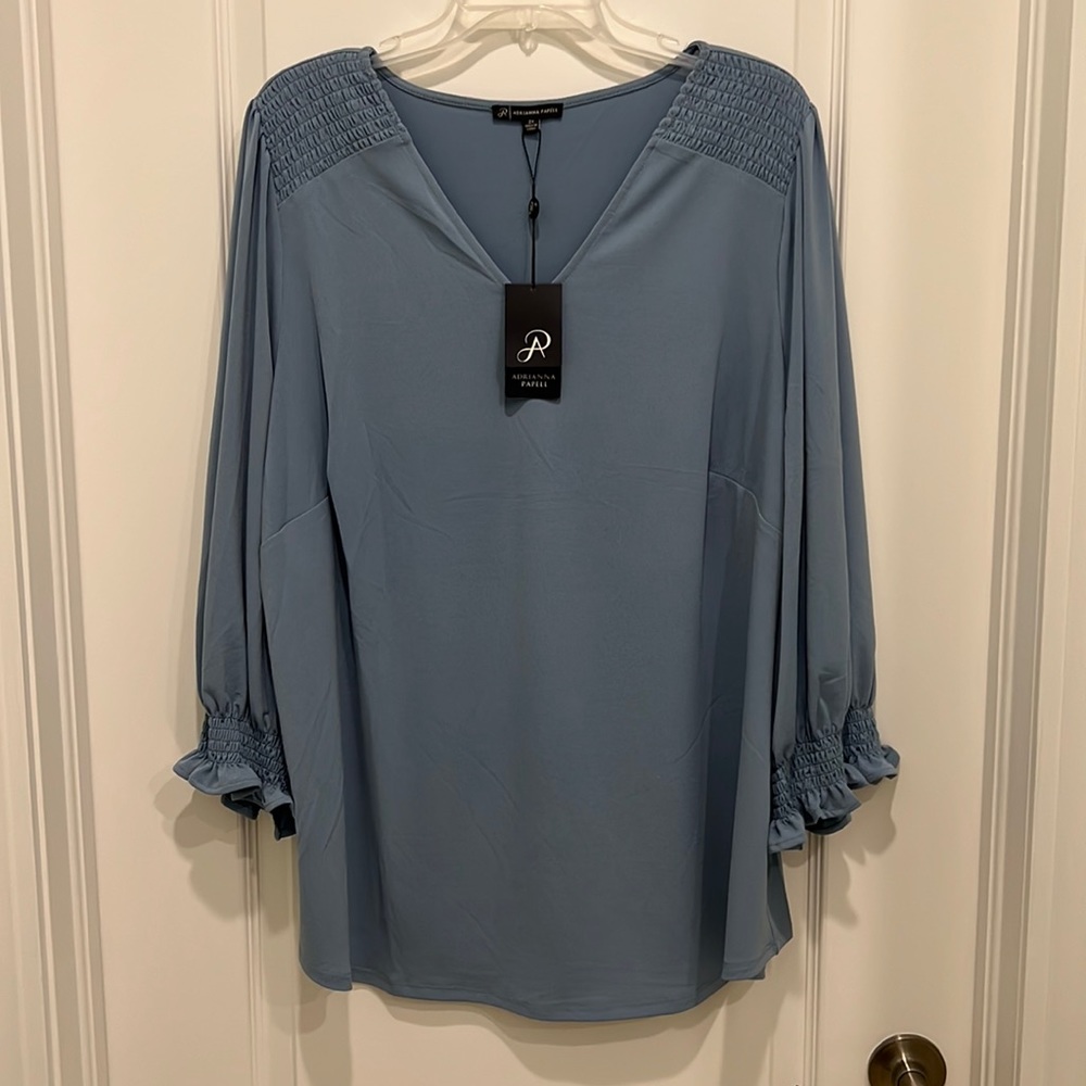 Pretty cornflower blue Adrianna Papell Blouse, plus size 2X,
